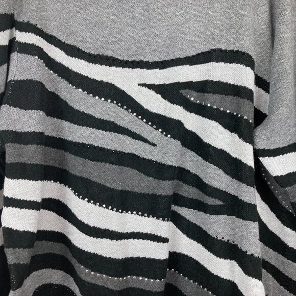 NWT Alfred Dunner Womens Plus 2X Zebra Print Knit Sweater Artsy Gray Black‎ - Picture 5 of 6